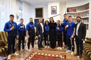 Zëvendësministrja Osmani, ka pritur në takim ekipin e muaythait të Kosovës